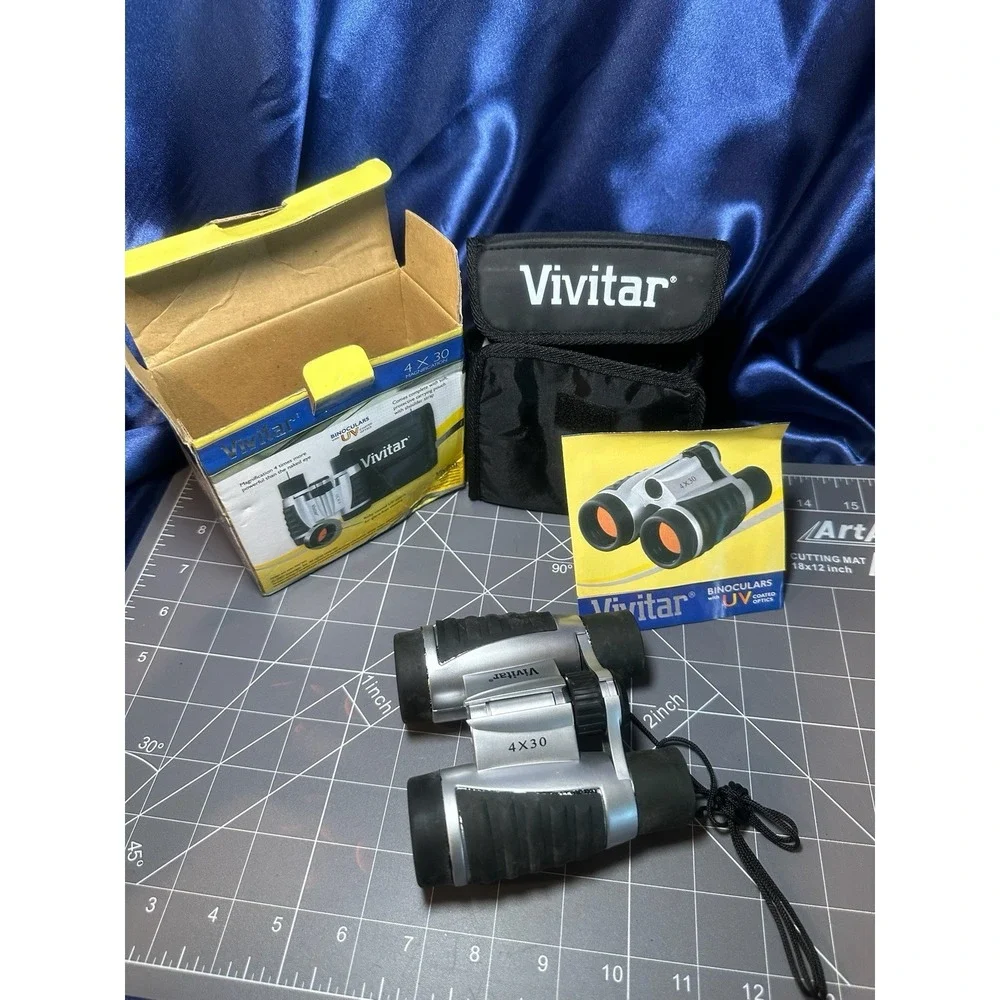 VIVITAR 4X30 Magnification Binoculars w/ UV Coated Optics & Box, Case, Manual